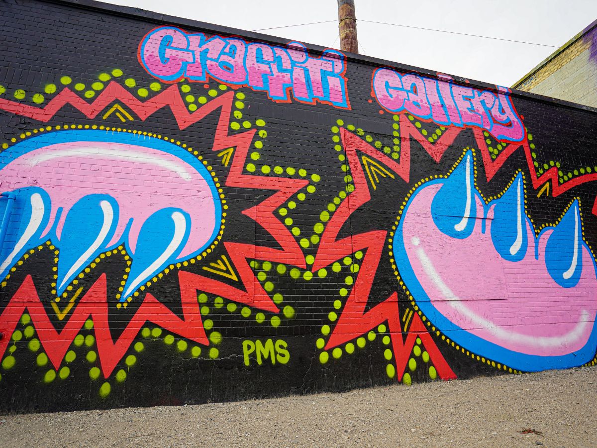 Wall-to-Wall Mural and Culture Festival continues to brighten the city - NYC artist Claw Money's new mural at Graffiti Gallery (Maddy Reico) 