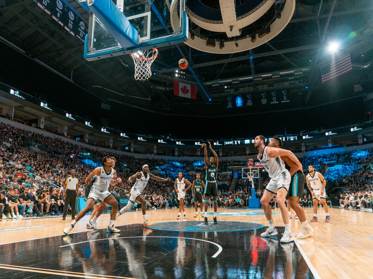 Pro basketball is back in Winnipeg - Winnipeg Sea Bears inaugural game one at Canada Life Centre (photo Kyle Thomas)